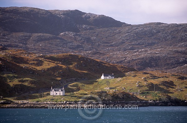 East loch Tarbert, S. Harris, Scotland - Harris, Ecosse - 18653