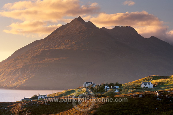 Elgol and the Cuillins, Skye, Scotland - Ecosse - 19360