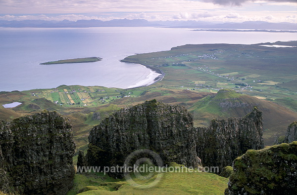 The Quiraing & Staffin bay, Skye, Scotland - Ecosse - 19391