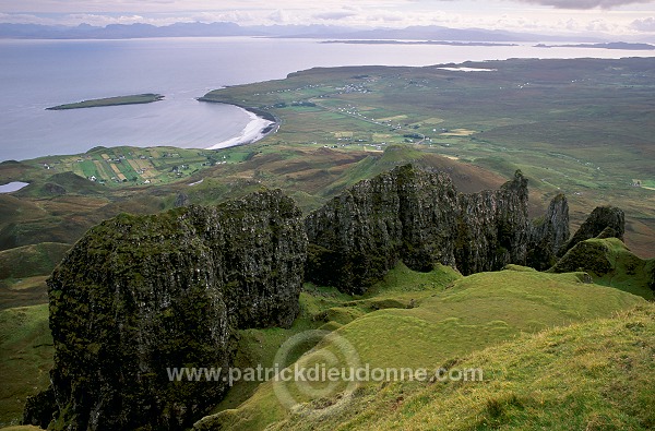 The Quiraing & Staffin bay, Skye, Scotland - Ecosse - 19392