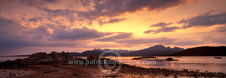 Cuillins and loch Eishort, Skye, Scotland - Cuillins et loch Eishort, Skye, Ecosse  15887