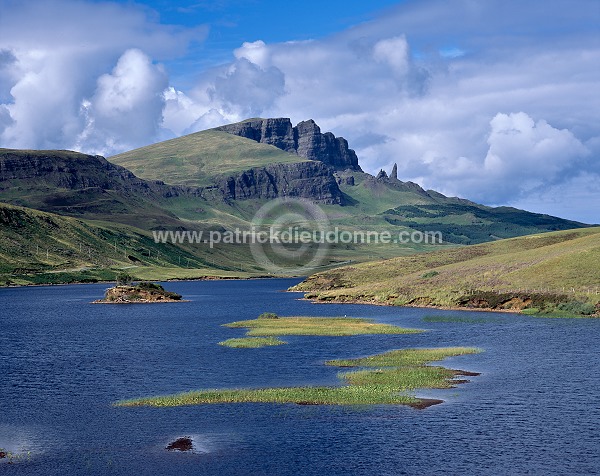 Loch fada and the Storr, Skye, Scotland - Loch Fada et Storr, Skye, Ecosse  15905