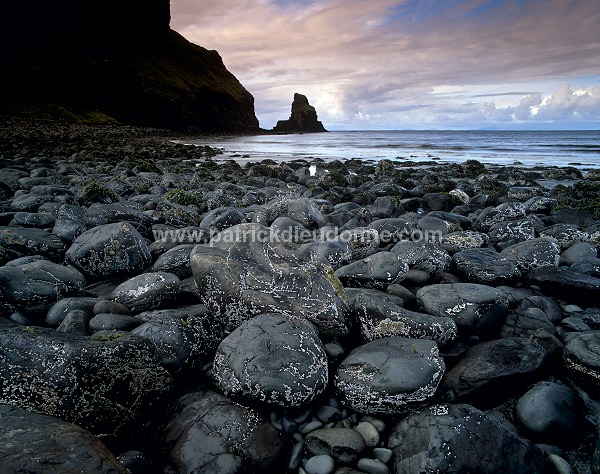 Talisker Bay, Skye, Scotland - Talisker bay, Skye, Ecosse  15927