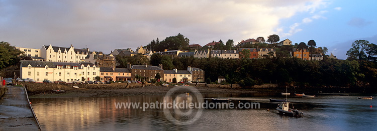 Portree harbour, Skye, Scotland - Port de Portree, Skye, Ecosse  15969