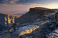 Oman's Grand canyon - Le Grand Canyon d'Oman, OMAN (OM10412)