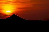 Sunset in the desert near Thumrayt- Couchant, desert, Oman (OM10315)