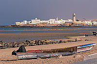 Sur (Sour). Town and beach. - Ville de Sur et plage,  OMAN (OM10548)