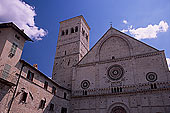 Umbria, Assisi, Santa Maria maggiore - Ombrie, Assise  12081