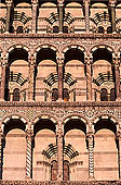Tuscany, Lucca, facade of Duomo - Toscane, Lucques, Duomo  12400