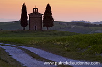 Tuscan chapel, Tuscany - Chapelle, Toscane it01290