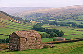 Swaledale, old barn, Yorkshire Dales NP, England - Grange traditionnelle 12800 Swaledale, old barn, Yorkshire Dales NP, England - Grange traditionnelle 12800