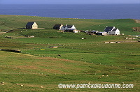 Fair Isle: houses. Shetland.- Maisons sur Fair Isle, Shetland 13054 Fair Isle: houses. Shetland.- Maisons sur Fair Isle, Shetland 13054