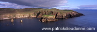 Westerwick cliffs, West mainland, Shetland - Falaises de Westerwick, Shetland  13476