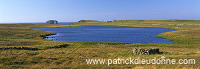 West loch and Dore Holm nat. arch, Shetland - Arche naturelle de Dore Holm  13598