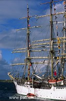 Lerwick harbour, Shetland, Scotland -  Le port de Lerwick Shetland  13826