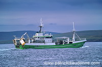 Fishing boat, Shetland, Scotland - Bateau de pêche dans les Shetland 13842