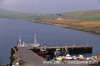 Fishing harbour, Shetland, Scotland - Petit port de pêche, Shetland 13857