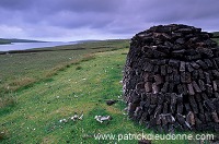 Peat cutting, Shetland, Scotland - Récolte de la tourbe dans les Shetland  13927