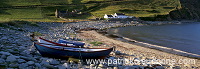 Crofthouse and boats, Nor Wick, Unst, Shetland. - Maison traditionnelle et barques, Unst 14122