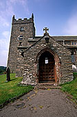 St Michael's church, Hawkshead, Lake District - Eglise St Michel, région des Lacs, Angleterre  14241