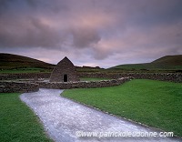 Gallarus Oratory, Dingle, Ireland - Oratoire de Gallarus, Irlande  15234