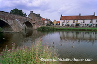 Old bridge, Haddington, Lothian, Scotland -  Ecosse - 16022