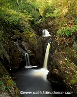 Waterfall, Highlands, Scotland - Ruisseau, Highlands, Ecosse - 15818