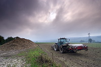 Agriculture intensive, vallee Marne (51), France - FMV361