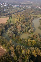 Meandres de Marne, amont Epernay (51), France - FMV088 Meandres de Marne, amont Epernay (51), France - FMV088
