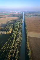 Canal lateral a la Marne (51), France - FMV342