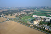 Usine Saint-Gobain, Oiry, Marne (51), France - FMV345