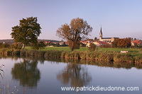 Canal de l'Est, Lacroix-sur-Meuse (55), France - FME093