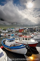 Leirvik harbour, Eysturoy, Faroe islands - Port de Leirvik, iles Feroe - FER155