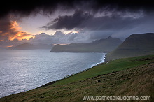 Streymoy west coast, Faroe islands - Cote ouest de Streymoy, iles Feroe - FER106