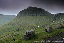 Murufelli (479 m), Streymoy, Faroe islands - Murufelli, Streymoy, iles Feroe - FER109