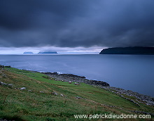 Skugvoy (Skuvoy), Stora and Litla Dimun, Faroe islands - Skuvoy, iles Feroe - FER028