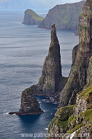 Oknadalsdrangur, Sandoy, Faroe islands - Oknadalsdrangur, iles Feroe - FER347 Oknadalsdrangur, Sandoy, Faroe islands - Oknadalsdrangur, iles Feroe - FER347
