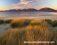 Beach and North harris hills, Harris, Scotland - Plage sur Harris, Ecosse  15703