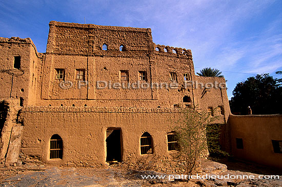 Traditional architecture in Al Hamra -  Vieux quartiers d'Al Hamra (OM10152)