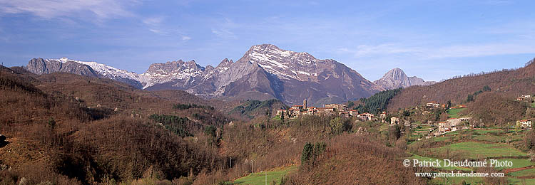 Italy,Tuscany, Apuane Alps: Niciano - Toscane, Niciano  12035