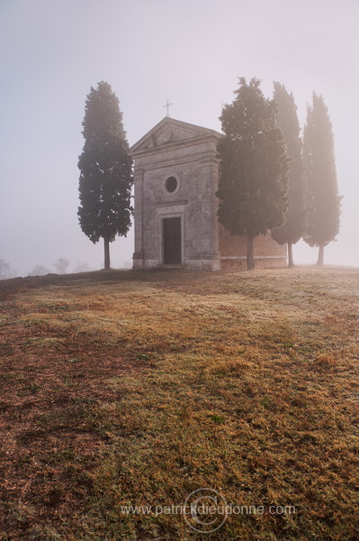 Tuscan chapel, Tuscany - Chapelle, Toscane - it01861