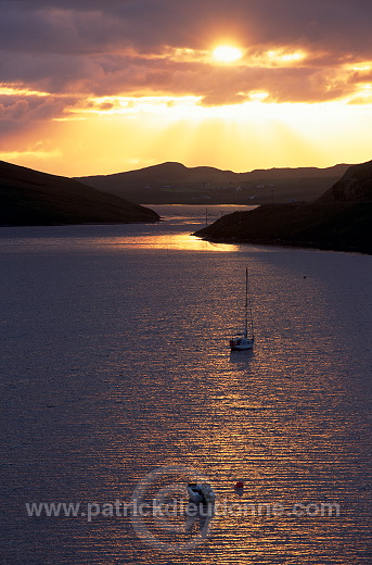 Sunset over Olna Firth, North Mainland, Scotland - Couchant sur Olna Firth 13855