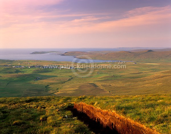 View of Haroldswick from Sothers Field, Unst, Shetland - Haroldswick, Unst 14116