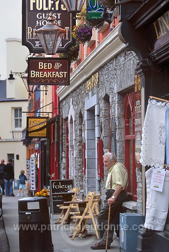 Kenmare street, Ireland - Rue de Kenmare, Irlande  15524