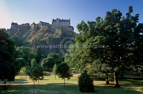Castle Hill, Edinburgh, Scotland  - Edimbourg, Ecosse - 19050