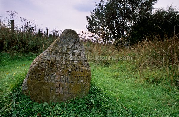 Culloden battlefield: Headstone, Scotland - Ecosse - 18890