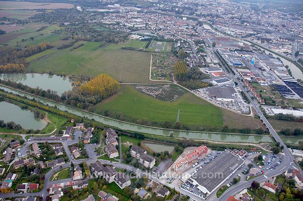 Dizy-Epernay, canal lateral, Marne (51), France - FMV268