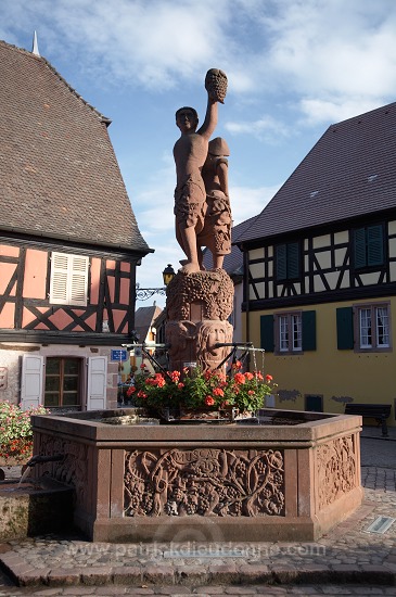 Kientzheim, Place Schwendi, Alsace, France - FR-ALS-0289