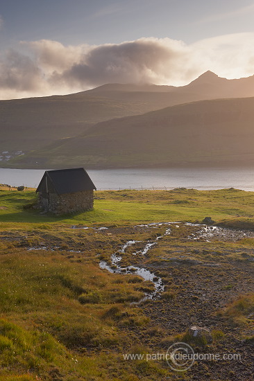 Streymoy from Eysturoy, Faroe islands - Streymoy, iles Feroe - FER689