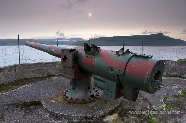 British gun, Nes, Faroe islands - Canon anglais, Nes, iles Feroe - FER711